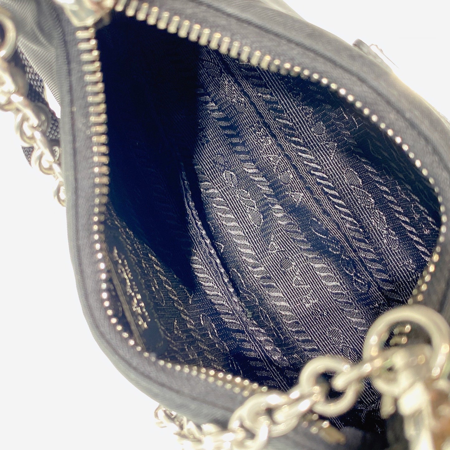 No.3575-Prada Re-Edition 2005 Mini Hobo Bag