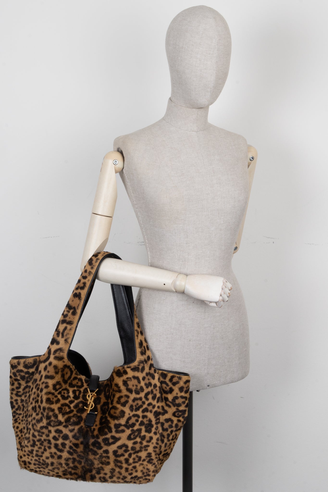 SAINT LAURENT Le 5 A 7 Bea Leopard Calf Hair Tote