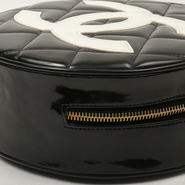 Chanel Around 1995 Made Patent Round Design Cc Mark Vanity Black