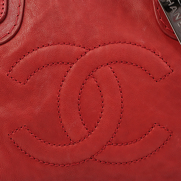 CHANEL Around 2007 Made Cc Mark Stitch Logo Plate Charm Handle Bag Red
