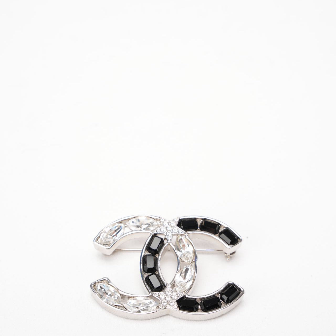 Chanel Marquise Crystal Star CC Brochure in Silver/Black