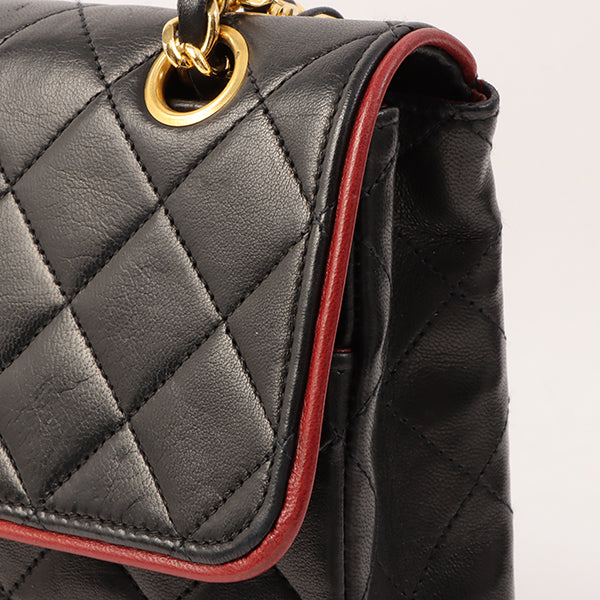 Chanel Around 1990 Made Edge Design Flap Turn-Lock Chain Bag Black/Red