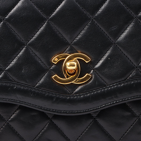 Chanel Around 1990 Made Edge Flap Turn-Lock Chain Bag With Pouch Black