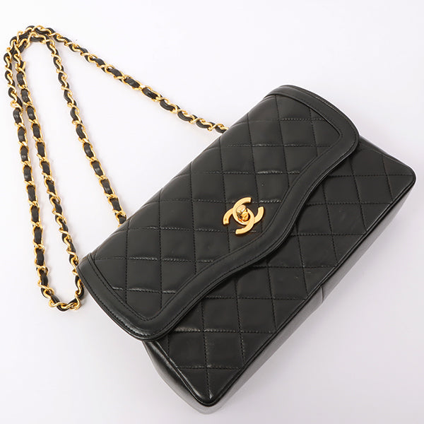 Chanel Around 1990 Made Edge Flap Turn-Lock Chain Bag With Pouch Black