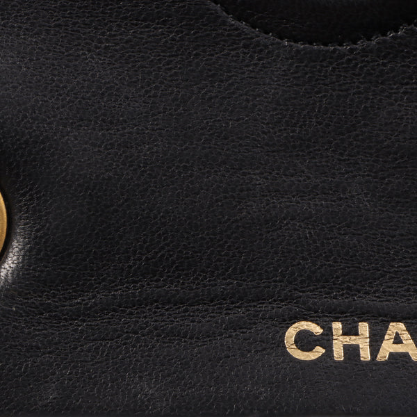 Chanel Around 1990 Made Edge Flap Turn-Lock Chain Bag With Pouch Black