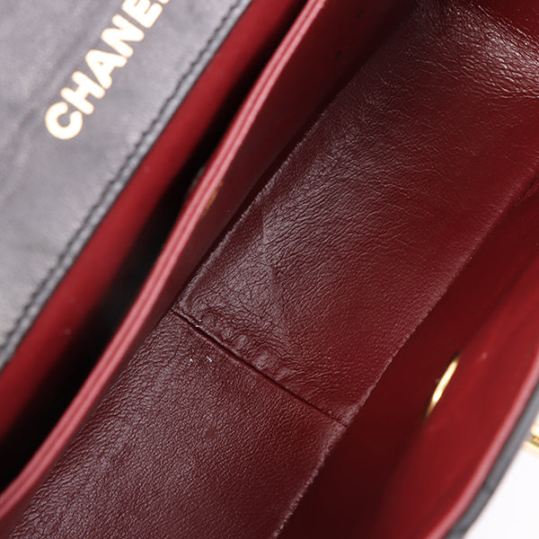 Chanel Around 1990 Made Edge Flap Turn-Lock Chain Bag With Pouch Black