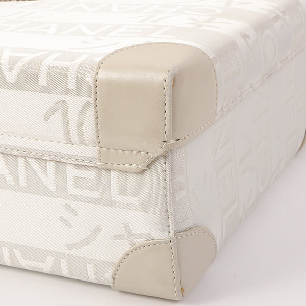 Chanel Around 2005 Made Ginza Limited Logo Pattern Pearl Cc Mark Attache Case White/Silver