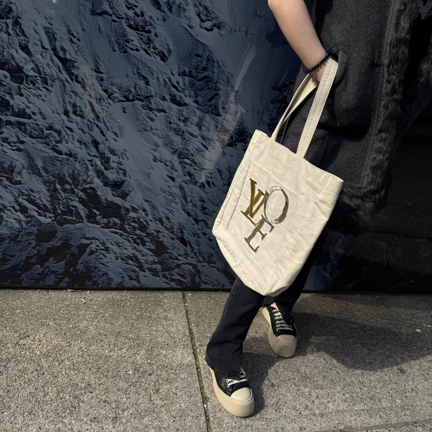 Louis Vuitton   Canvas That's Love Toile Cabas MM
