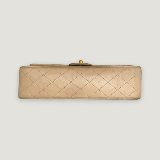CHANEL CLASSIC MEDIUM BAG