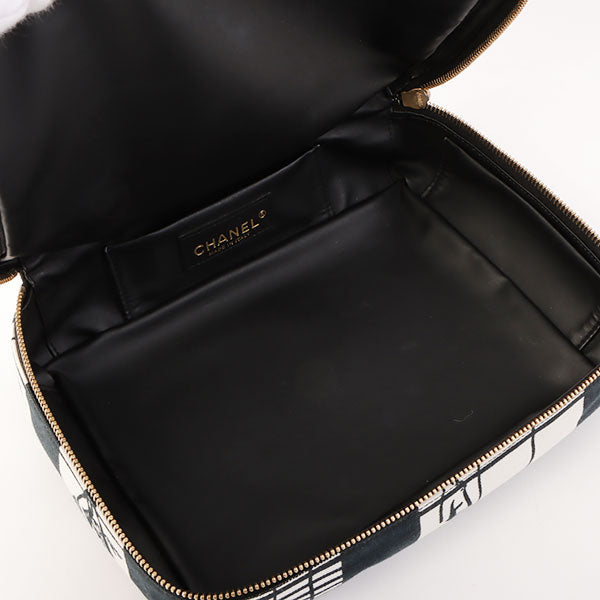 Chanel Around 2003 Made Windows Line Pouch Black