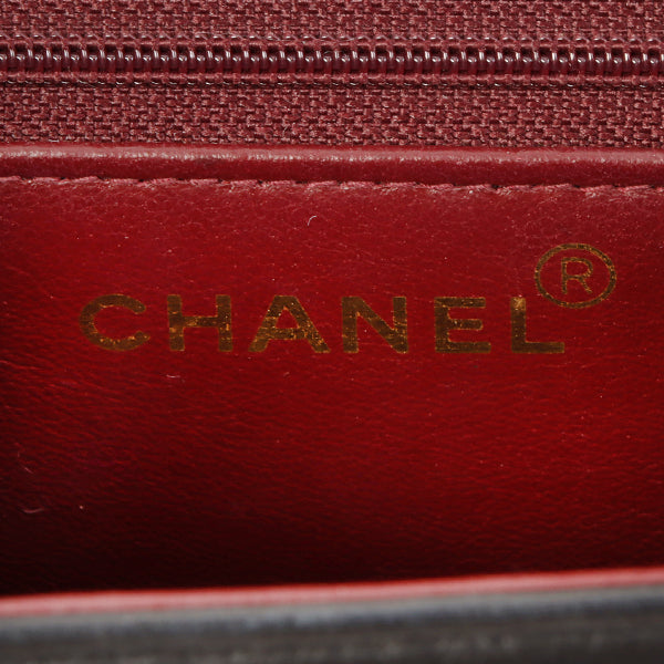 Chanel Around 1992 Made Design Flap Turn-Lock Chain Bag Black