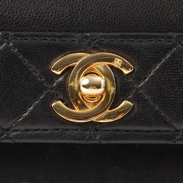 Chanel Around 1992 Made Design Flap Turn-Lock Chain Bag Black