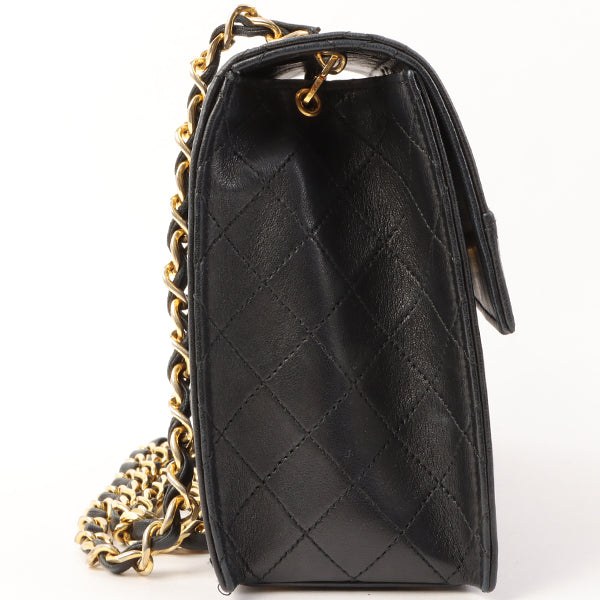 Chanel Around 1992 Made Design Flap Turn-Lock Chain Bag Black