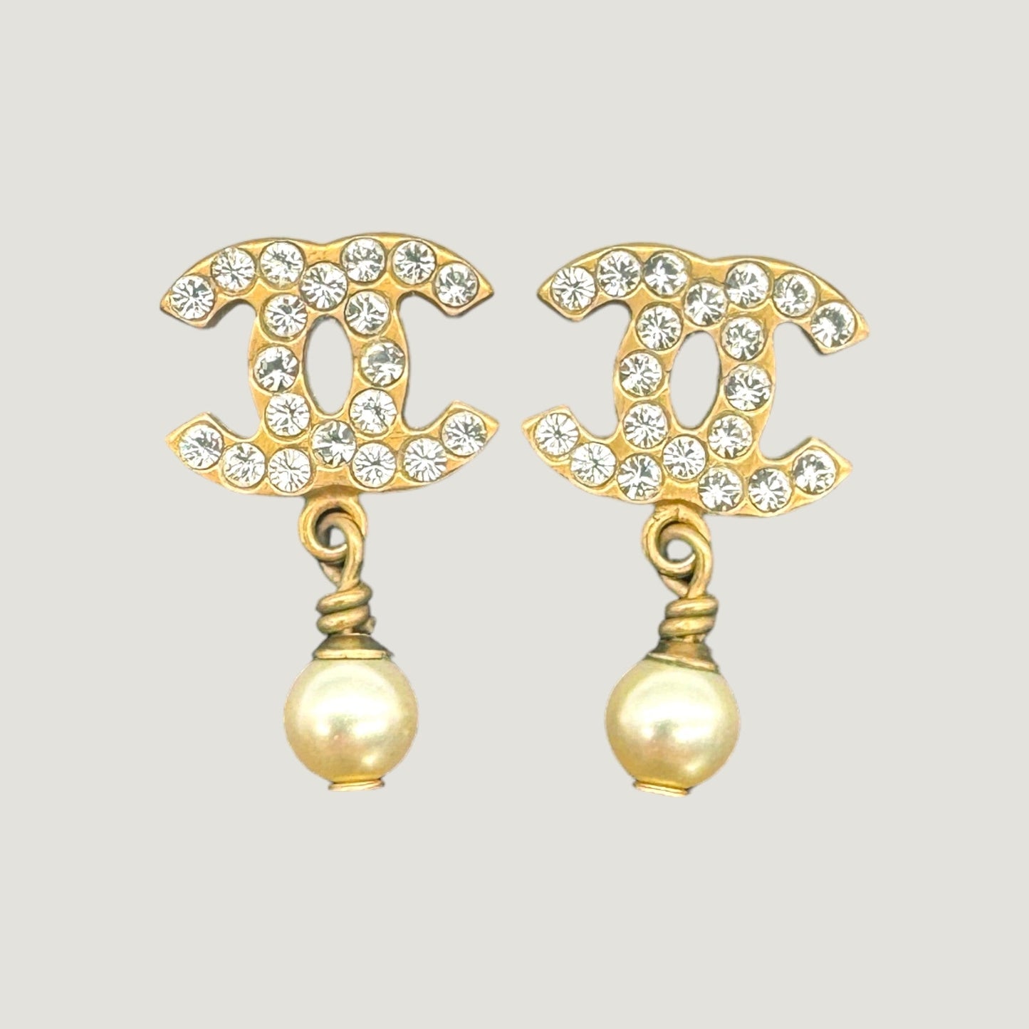 CHANEL EARRINGS | PEARLS