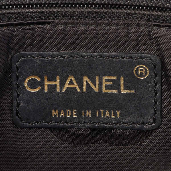 Chanel Around 2002 Made Chocobar Logo Embossed Chain Shoulder Bag Black