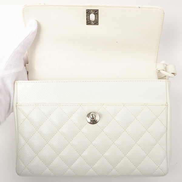 Chanel Around 1996 Made Pvc Turn-Lock Plastic Chain Handbag White