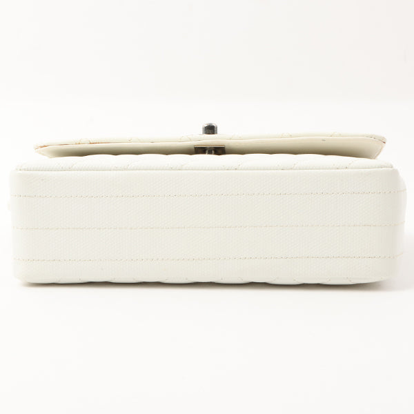 Chanel Around 1996 Made Pvc Turn-Lock Plastic Chain Handbag White