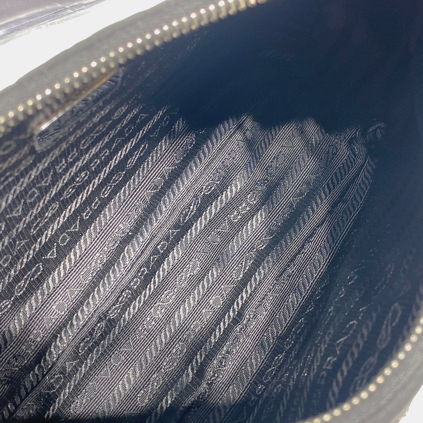 No.3618-Prada Re-Edition 2005 Nylon Bag