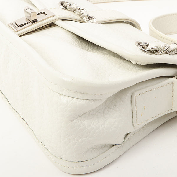 Chanel Around 2003 Made Chain Design Flap 2.55 Button Shoulder Bag White