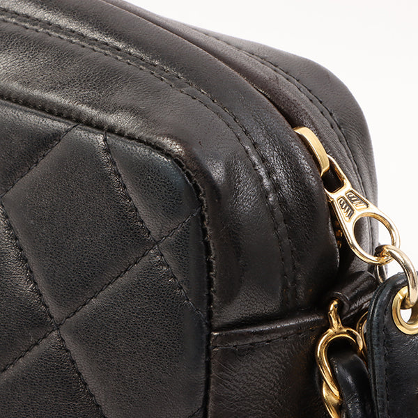 Chanel Around 1995 Made Trun-Lock Logo Charm Chain Bag Black