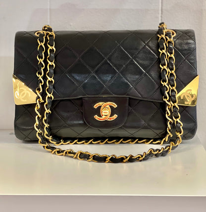CHANEL   Flap Medium Bag