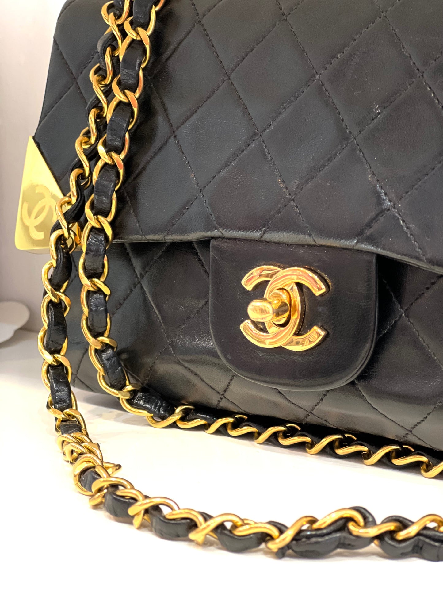 CHANEL   Flap Medium Bag