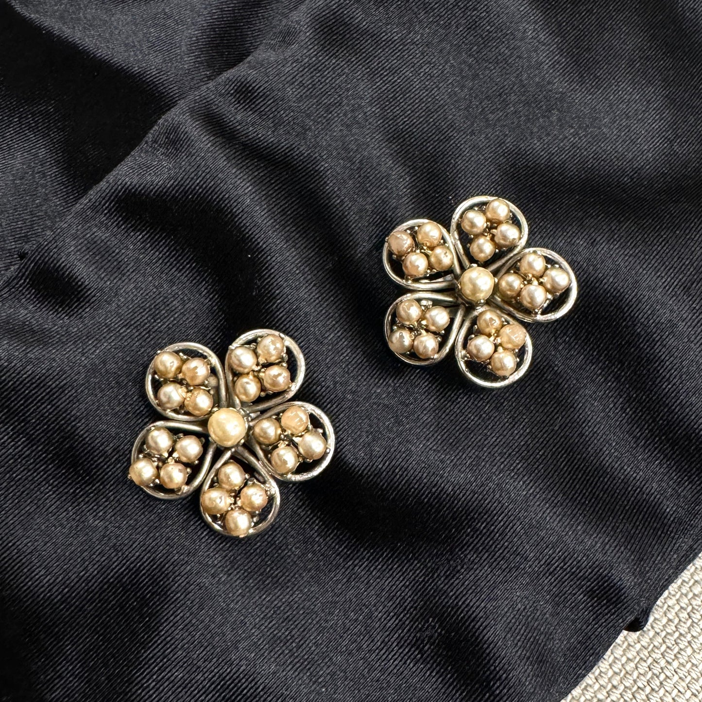 Chanel   Pearl Earrings