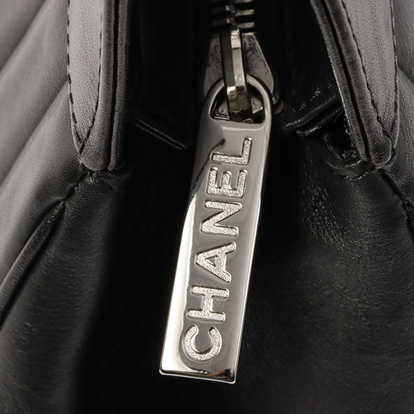 Chanel Around 2003 Made Logo Embossed Chain Tote Bag Black