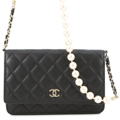 CHANEL Pearl Chain Wallet BlackAP2579 Lambskin