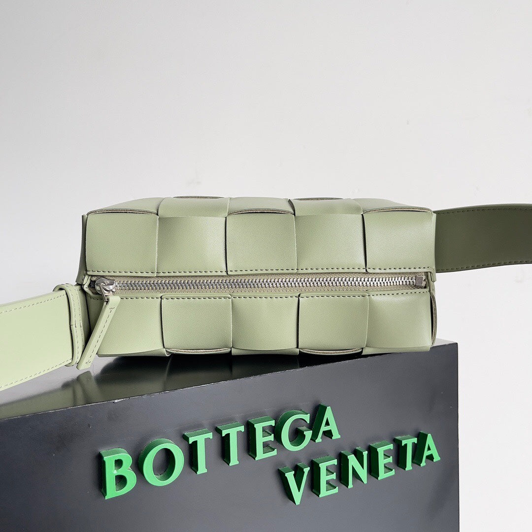 Amelia SMALL BRICK 24CM LIGHT GREEN LAMBSKIN
