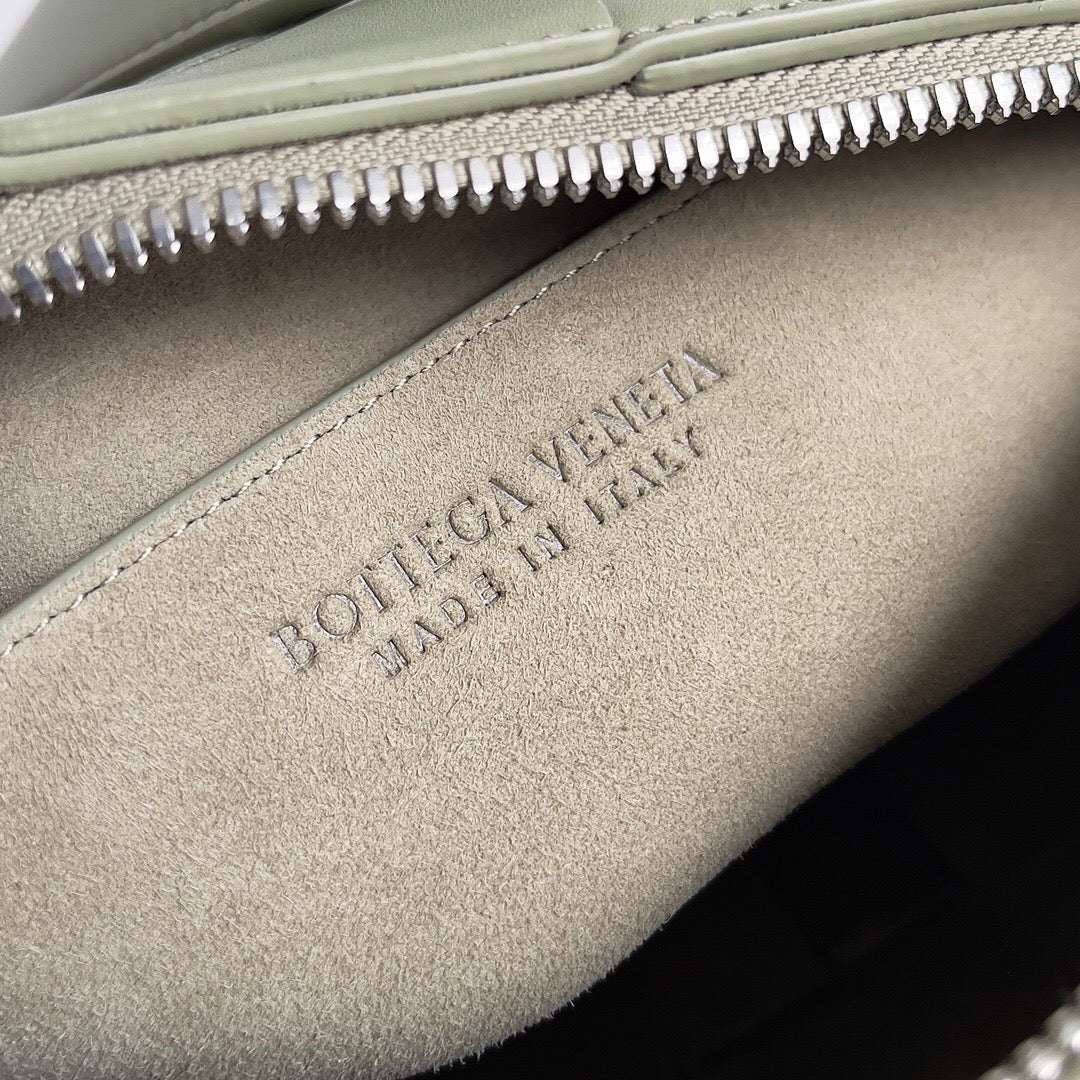 Amelia SMALL BRICK 24CM LIGHT GREEN LAMBSKIN Amelia