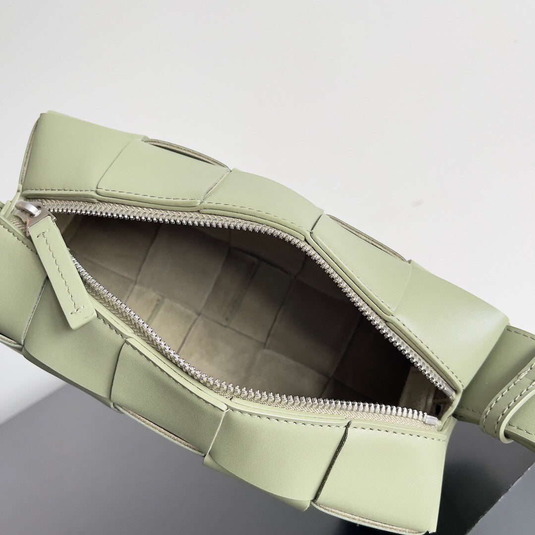 Amelia SMALL BRICK 24CM LIGHT GREEN LAMBSKIN