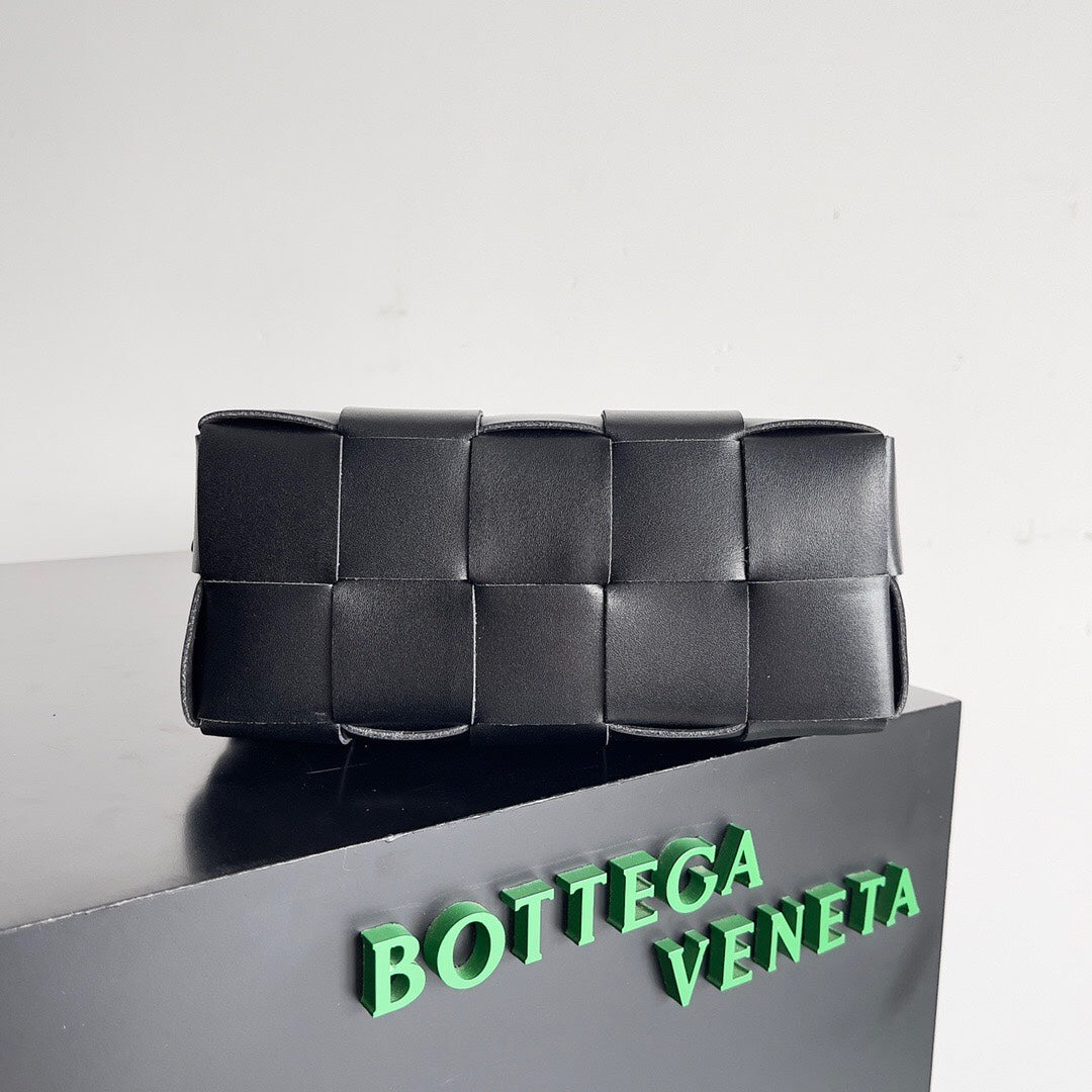 Amelia SMALL BRICK 24CM BLACK LAMBSKIN