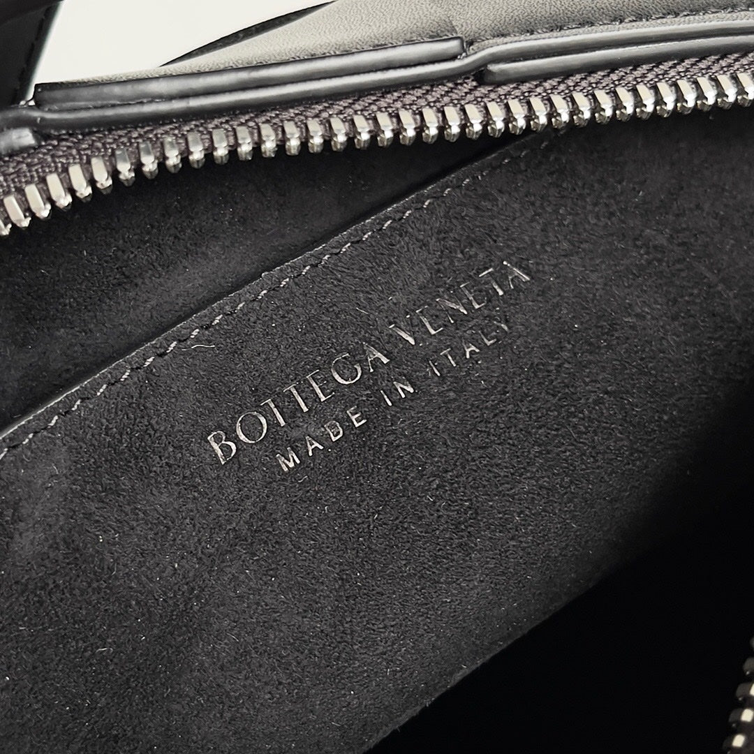 Amelia SMALL BRICK 24CM BLACK LAMBSKIN Amelia Amelia