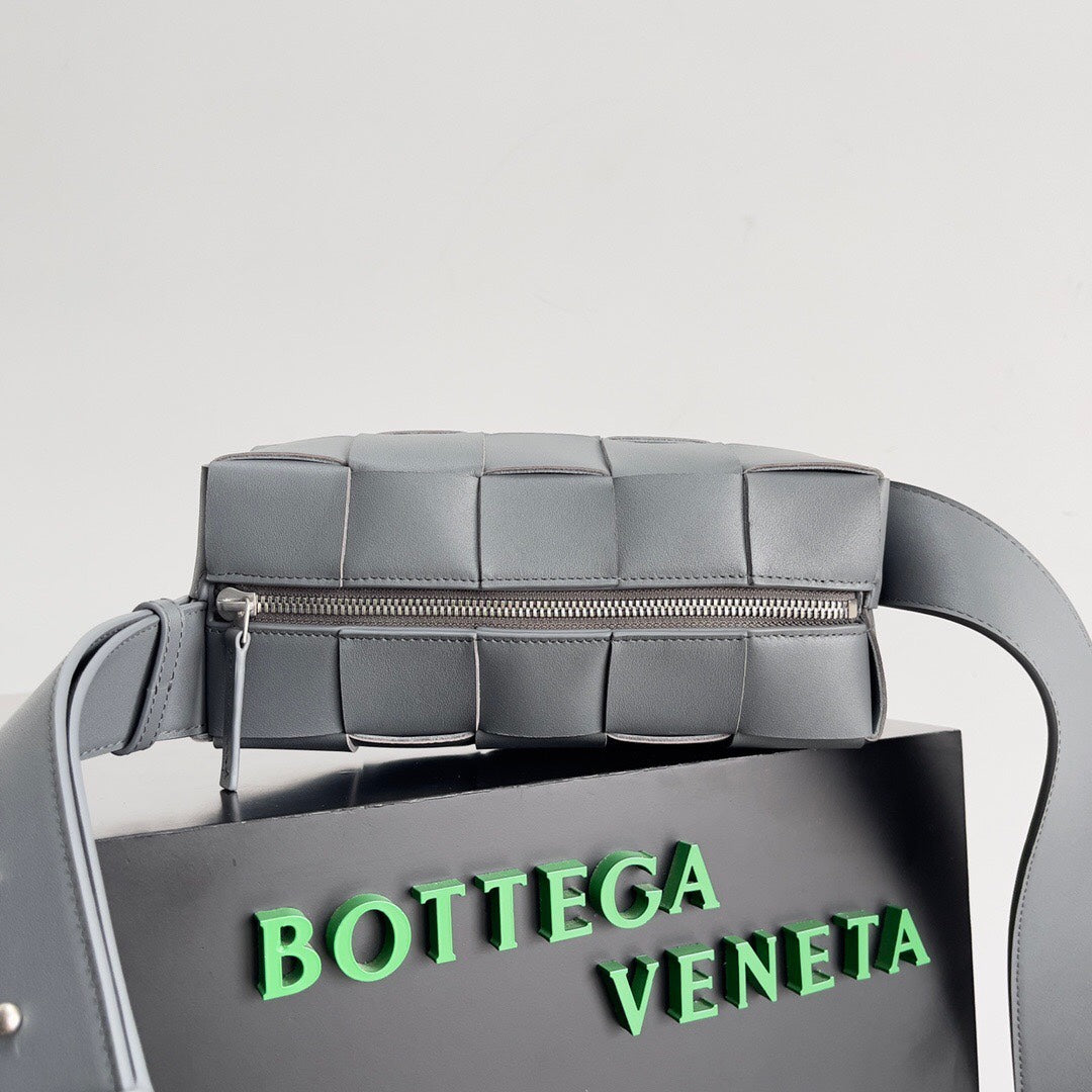 Amelia SMALL BRICK 24CM GREY LAMBSKIN
