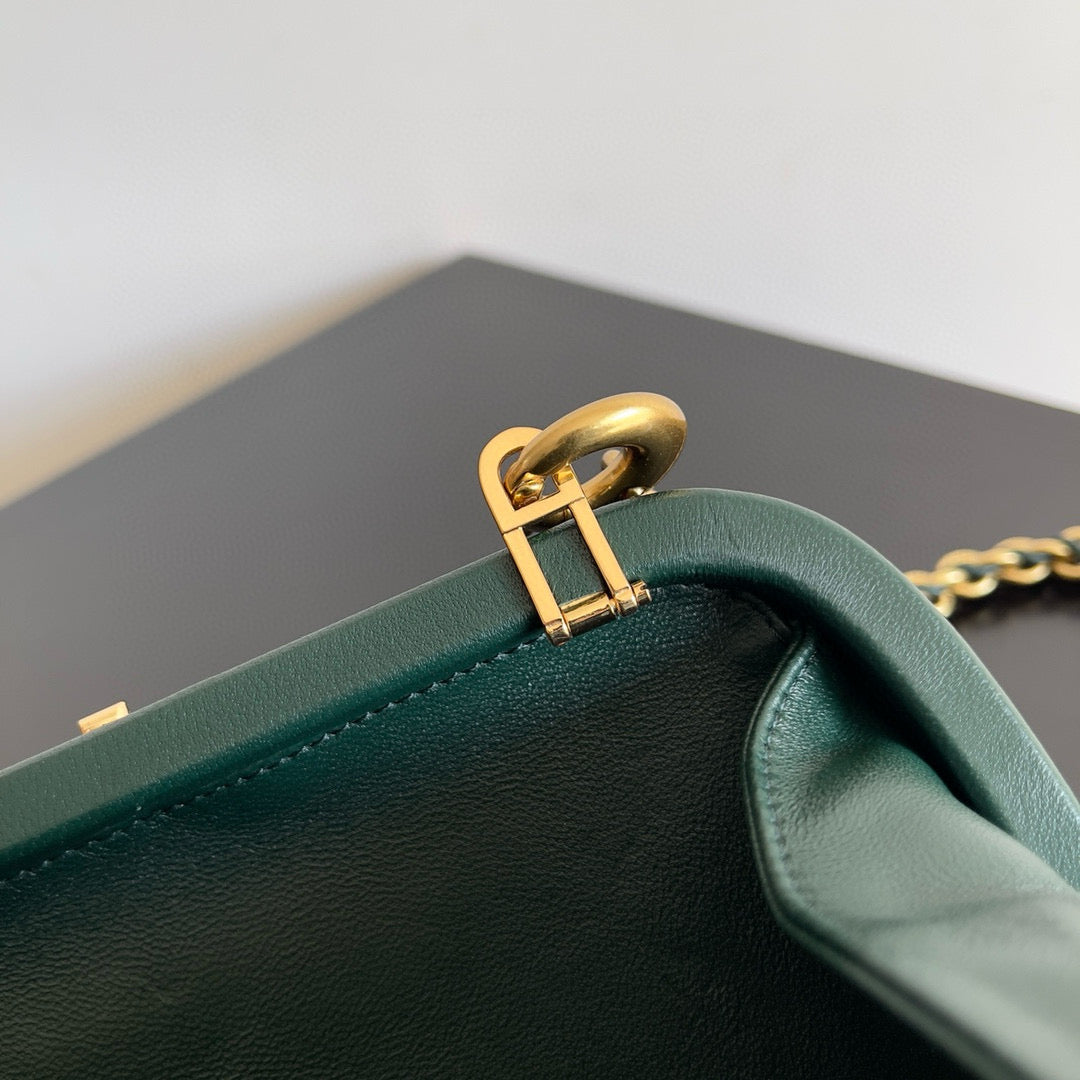 Amelia VETENA KNOT 19 GREEN Amelia Amelia