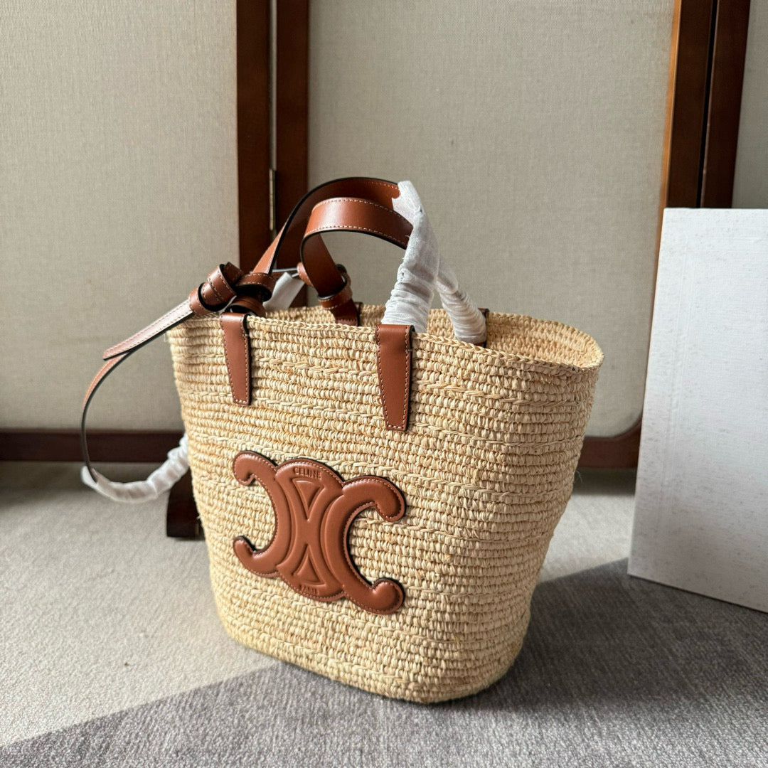 TEEN SUPPLE CELINE CLASSIC PANIER IN RAFFIA AND CALFSKIN TAN Amelia