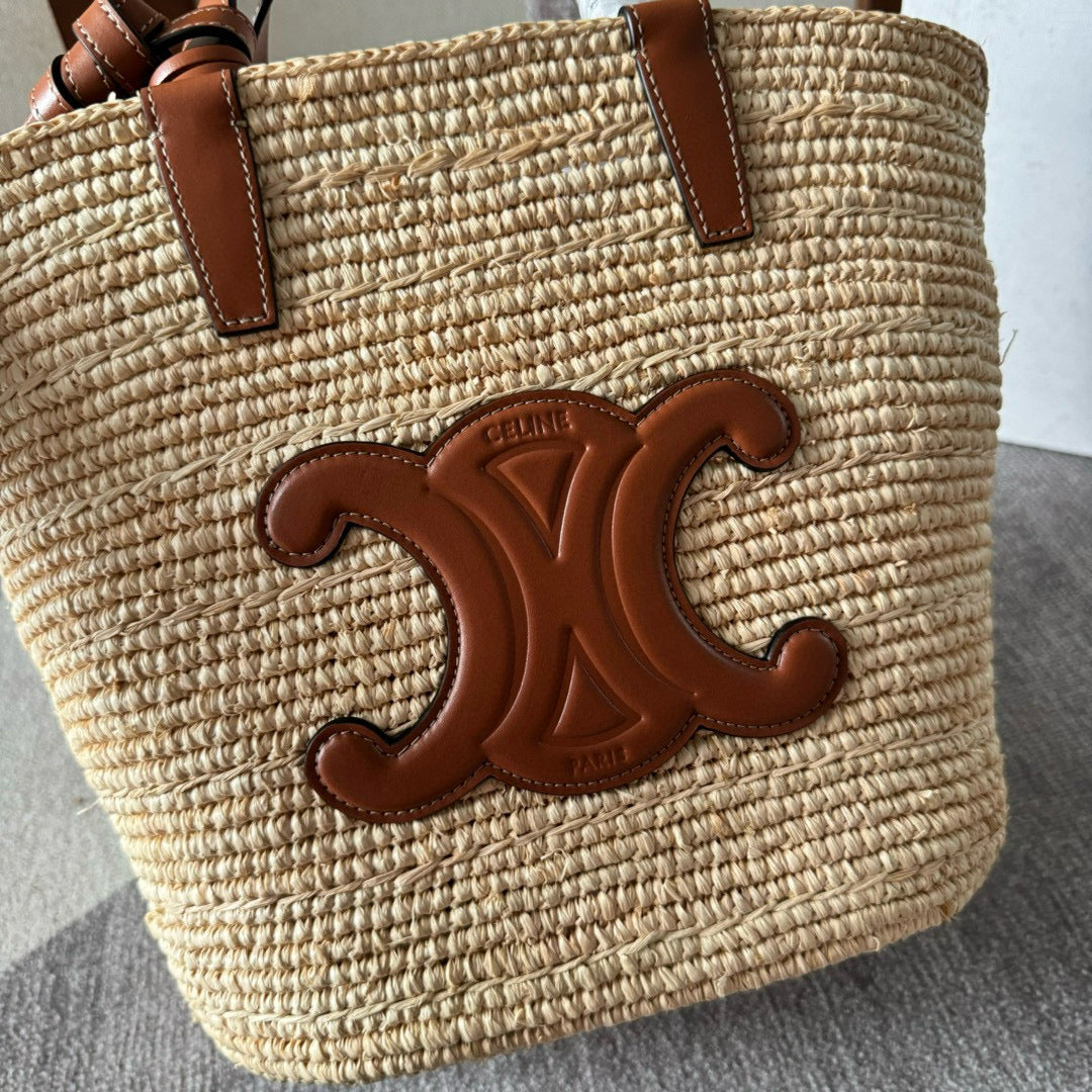 TEEN SUPPLE CELINE CLASSIC PANIER IN RAFFIA AND CALFSKIN TAN Amelia