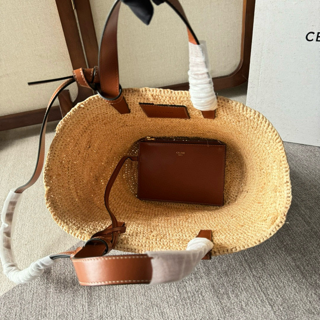 TEEN SUPPLE CELINE CLASSIC PANIER IN RAFFIA AND CALFSKIN TAN Amelia