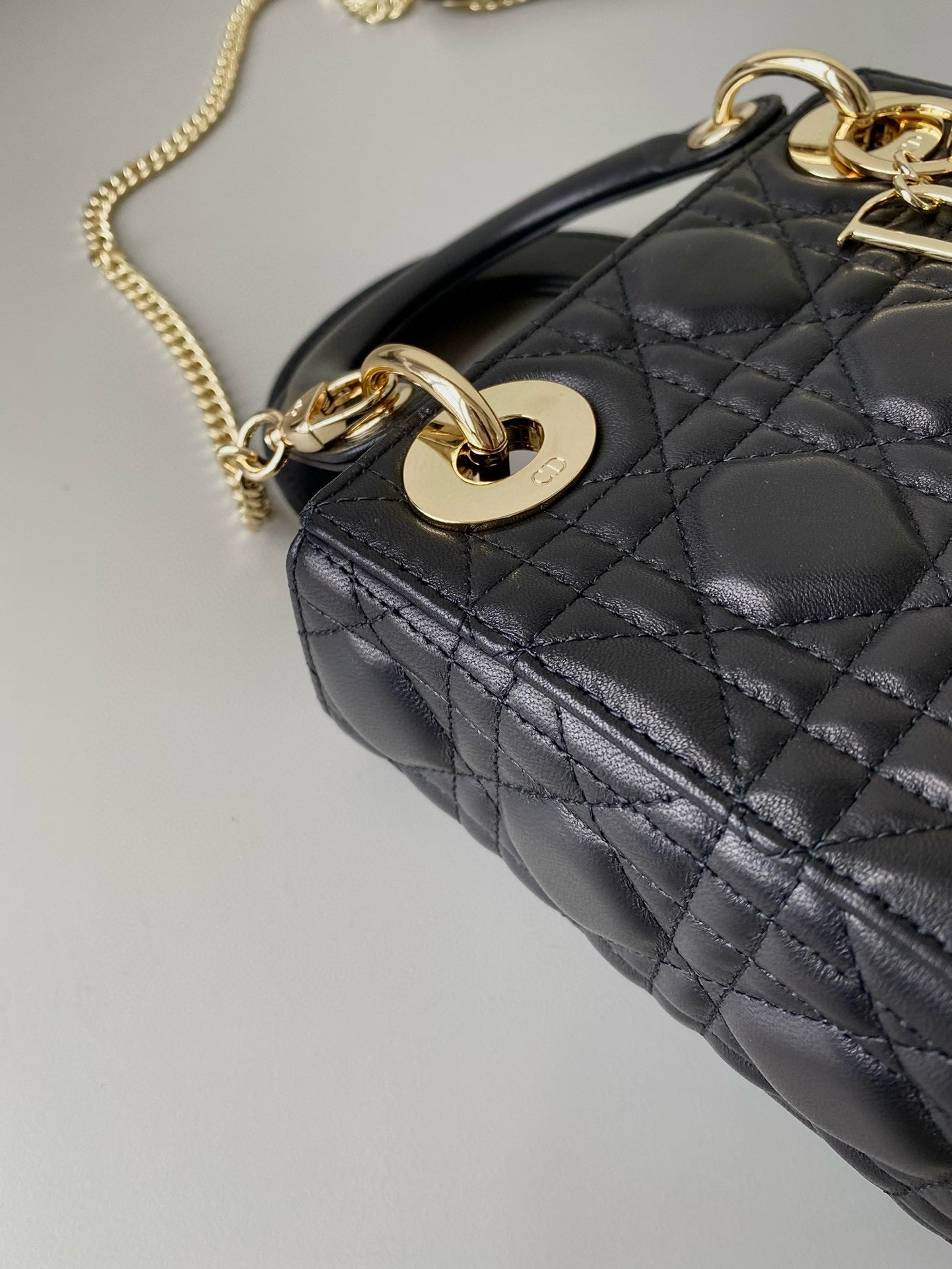 MINI MY LADY 17 BLACK CALFSKIN GOLD HARDWARE Amelia