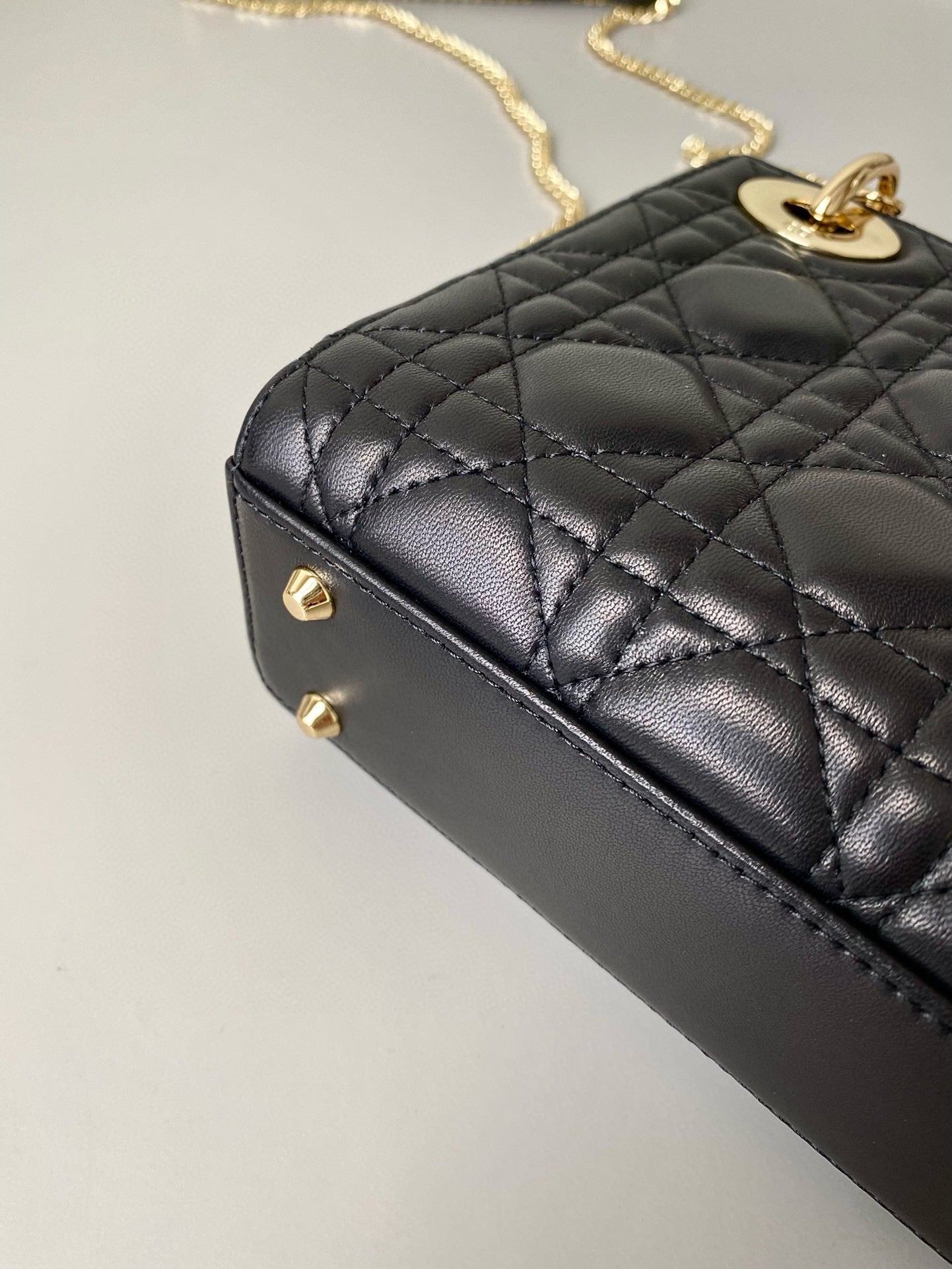 MINI MY LADY 17 BLACK CALFSKIN GOLD HARDWARE Amelia