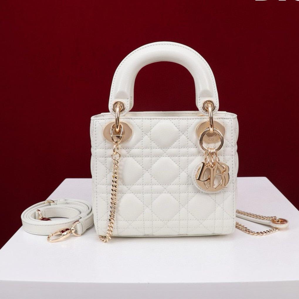 MINI LADY 17 BAG IN WHITE LAMBSKIN GOLD HARDWAWE Amelia