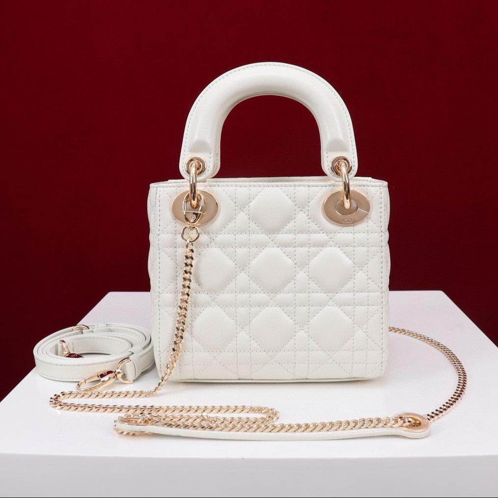 MINI LADY 17 BAG IN WHITE LAMBSKIN GOLD HARDWAWE Amelia