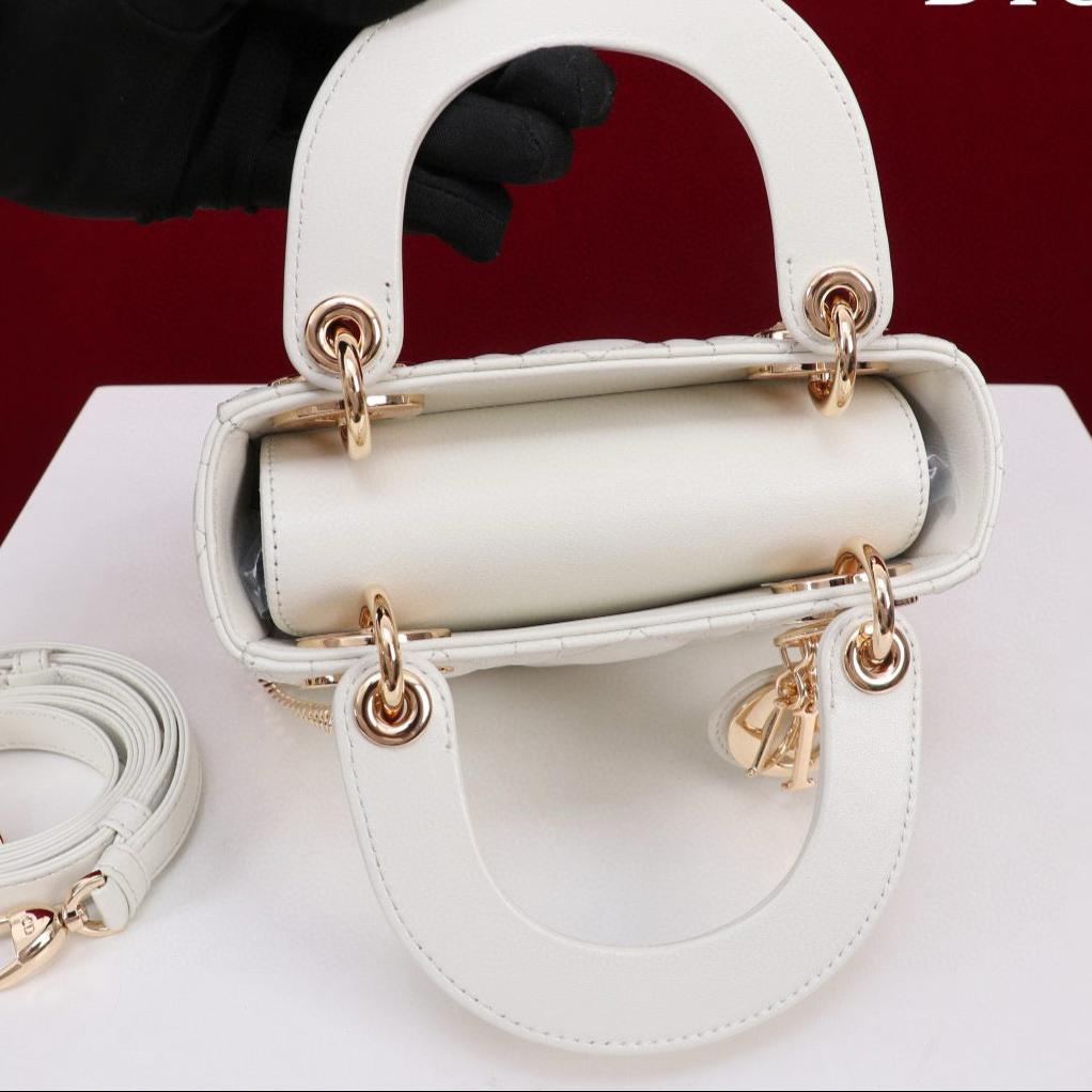 MINI LADY 17 BAG IN WHITE LAMBSKIN GOLD HARDWAWE Amelia