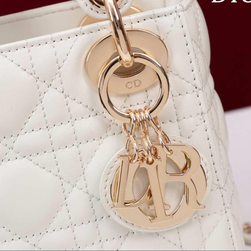 MINI LADY 17 BAG IN WHITE LAMBSKIN GOLD HARDWAWE Amelia