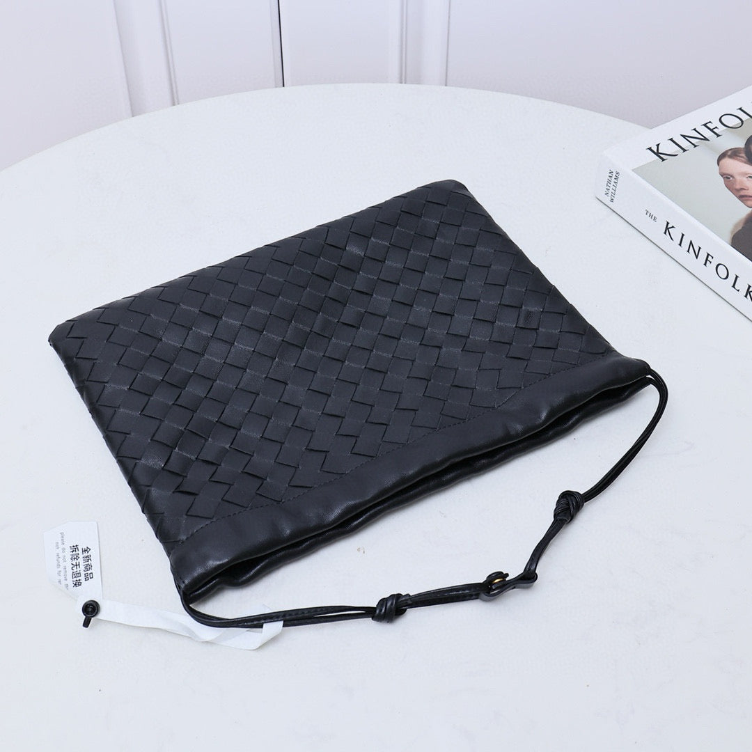 DUSTBAG MEDIUM 32 BLACK LAMBSKIN Amelia