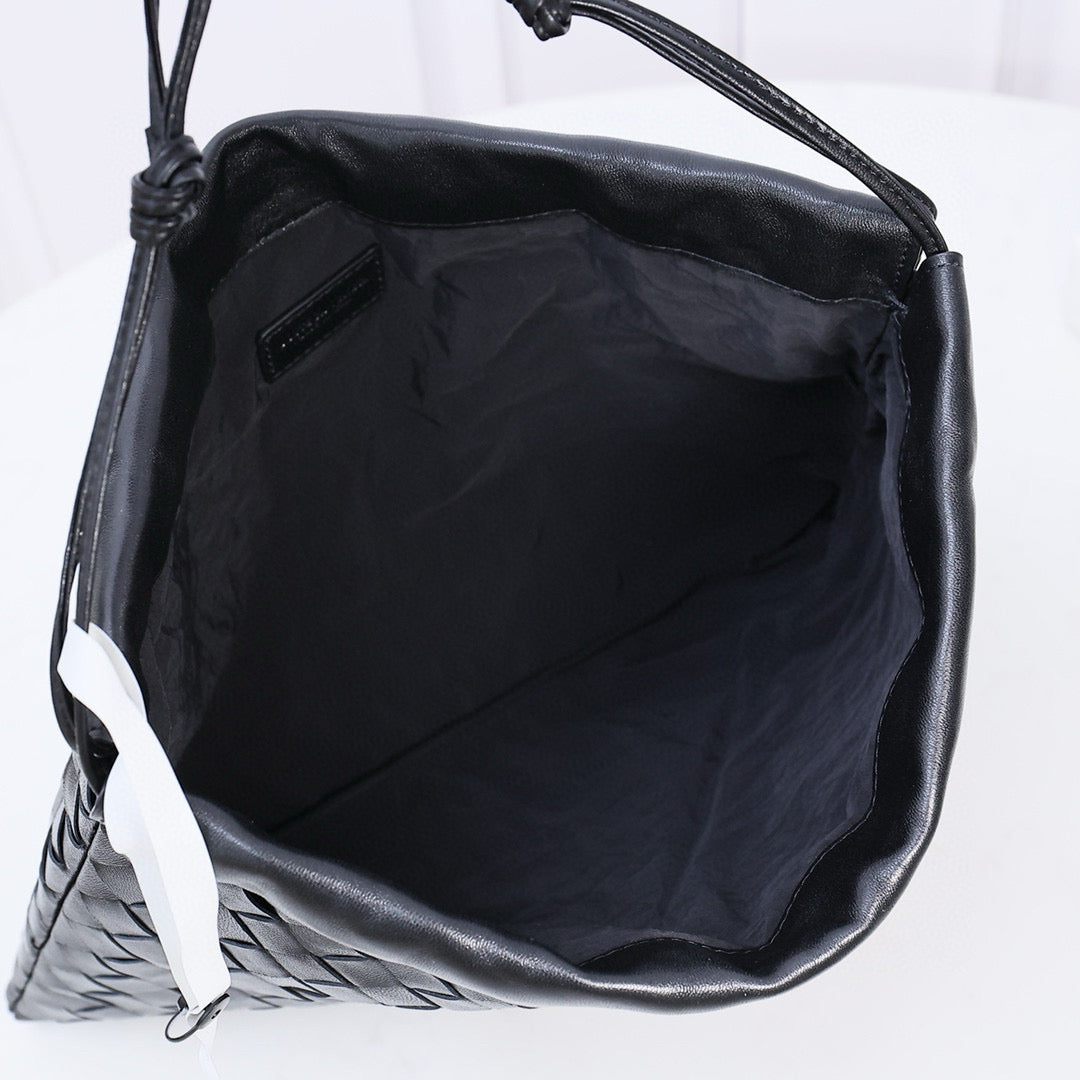 DUSTBAG MEDIUM 32 BLACK LAMBSKIN Amelia