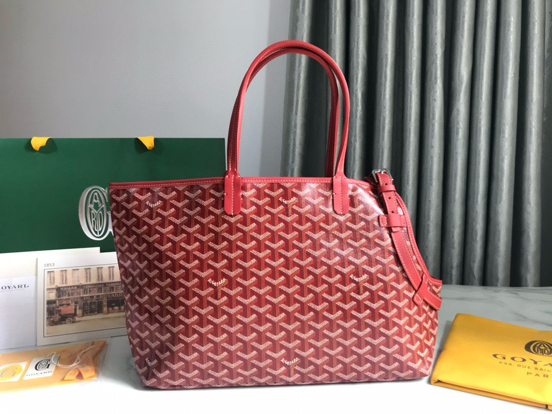 CHIEN GRIS & POCKET 34 RED CANVAS Amelia