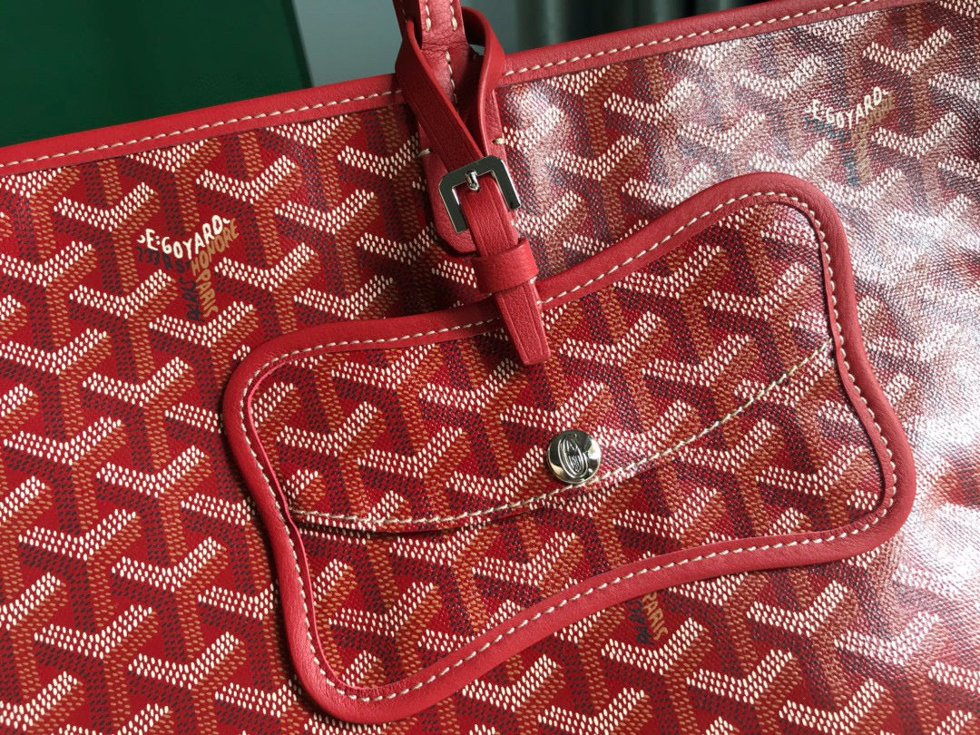 CHIEN GRIS & POCKET 34 RED CANVAS Amelia