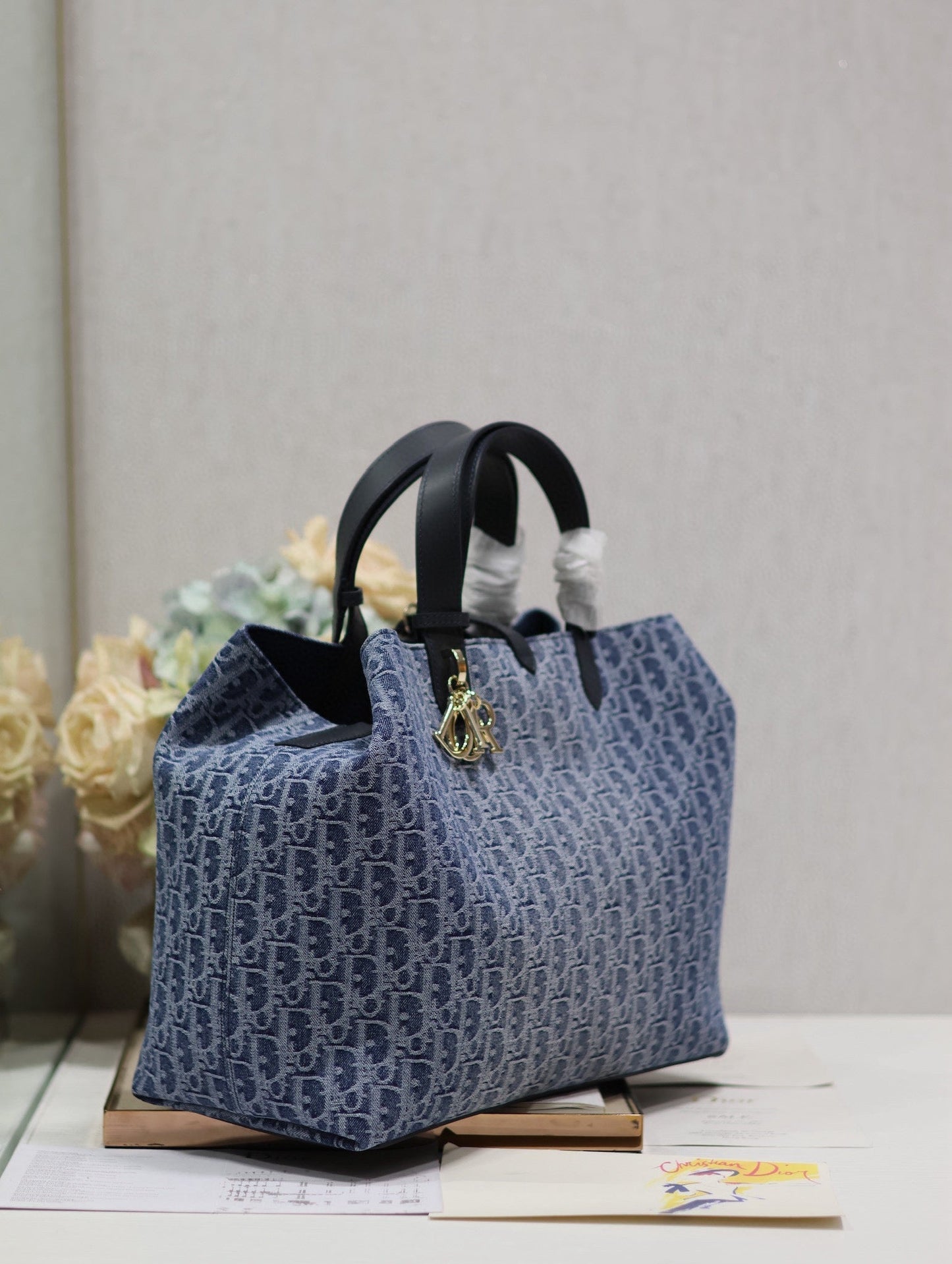 LARGE TOUJOURS 37 BLUE DENIM OBLIQUE JACQUARD Amelia
